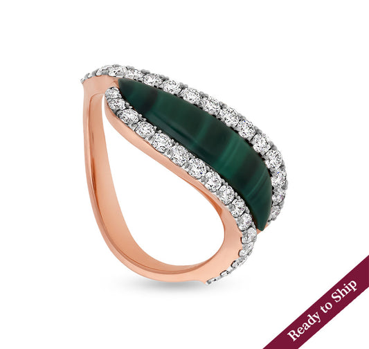 Элегантное кольцо из розового золота с курсивом и зеленым малахитом Halo 