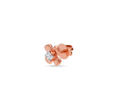 Серьги-гвоздики цветочной формы с круглым бриллиантом в центре из розового золота 