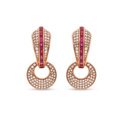 Серьги-кольца из розового золота с круглыми натуральными бриллиантами и розовым багетом 