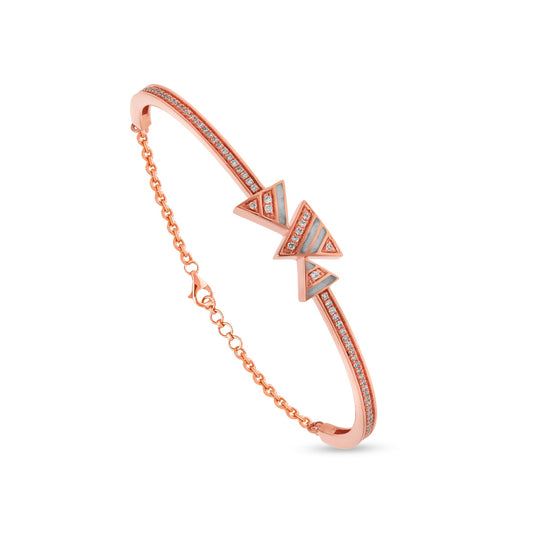 Браслет треугольной формы с серой эмалью и круглым бриллиантом из розового золота с застежкой в ​​виде когтя омара 