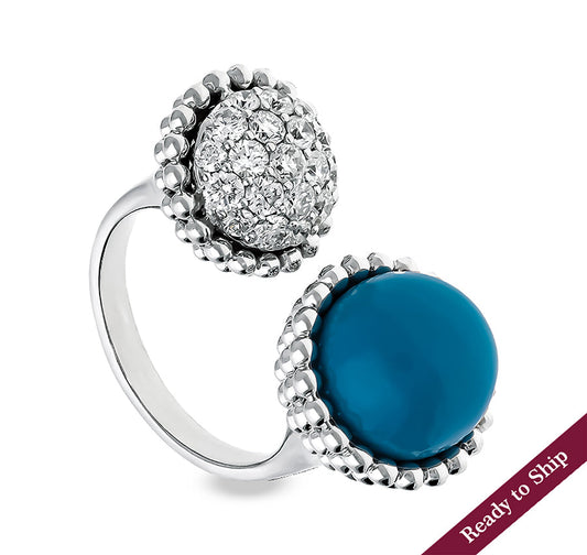 Небесно-голубое коктейльное кольцо из белого золота в форме шара с натуральным бриллиантом 