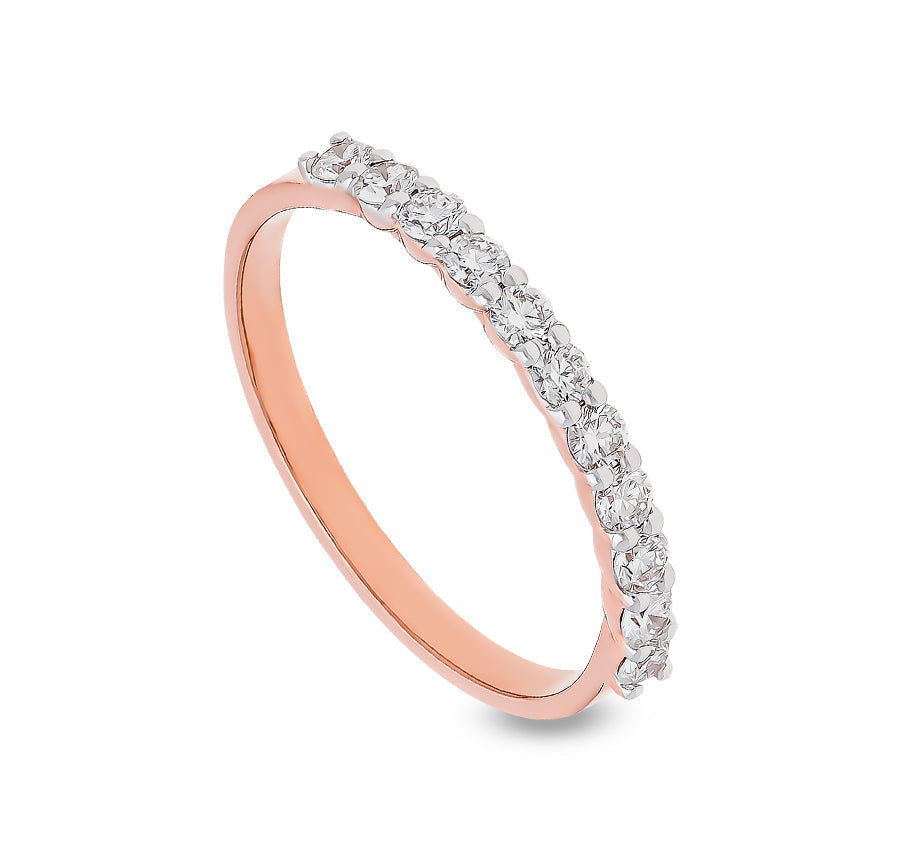 Round Shape Diamond With Prong Set Rose Gold Band