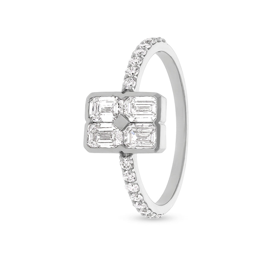 Повседневное кольцо кубовидной формы с четырьмя изумрудами и натуральными бриллиантами круглой огранки 