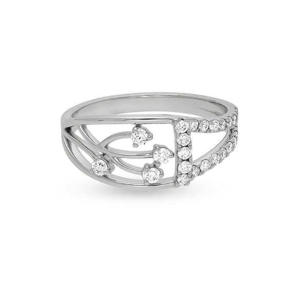 Повседневное кольцо из белого золота с бриллиантом круглой формы и зубцом в закрепке 