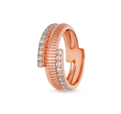 Повседневное кольцо из розового золота с бриллиантом круглой огранки 