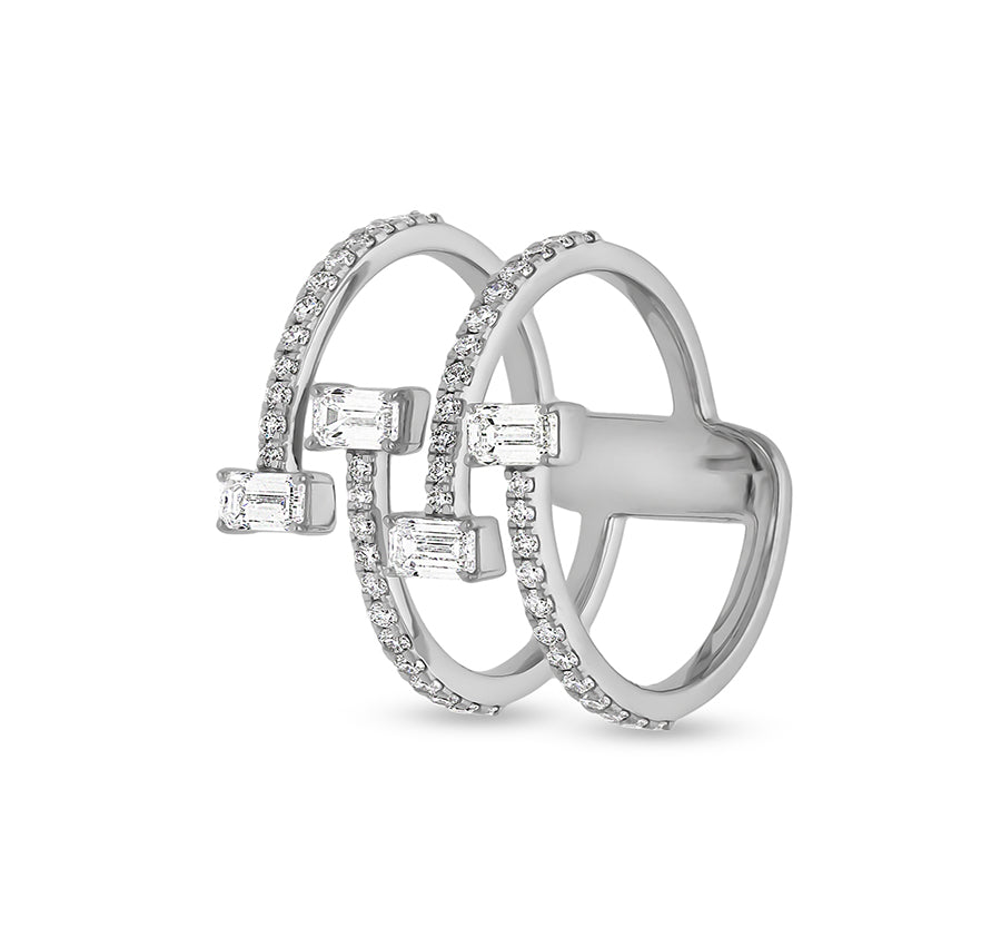 Повседневное кольцо изумрудной формы с круглым бриллиантом и двойной полосой из белого золота 