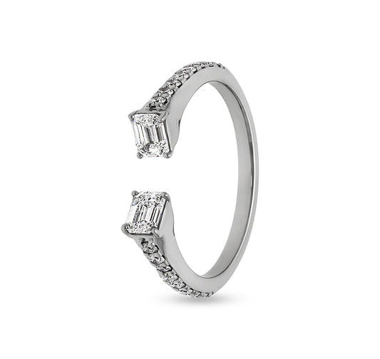 Форма двойного изумруда, открытый ремешок из белого золота с круглым натуральным бриллиантом 