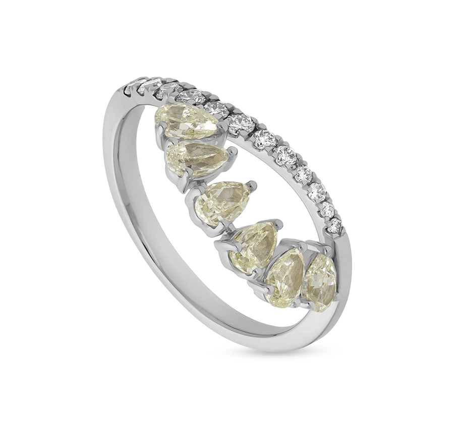 Повседневное кольцо из белого золота в форме глаза с шестью бриллиантами грушевидной огранки 