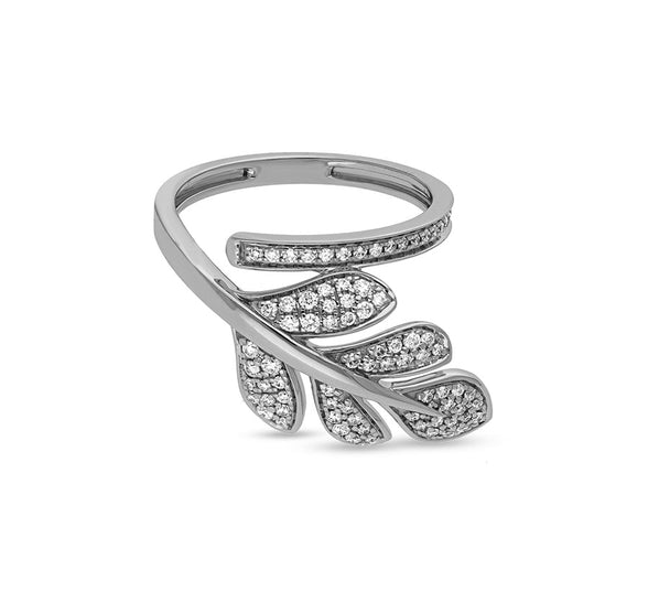 Коктейльное кольцо из белого золота с круглыми натуральными бриллиантами и паве «Листья акации» 